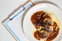 Φαγητό σε αυτό το ξενοδοχείο ή κάπου εκεί κοντά