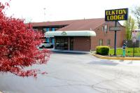 un edificio con un cartel que lee el pabellón educativo en Elkton Lodge - Newark - Elkton University Gateway, en Elkton