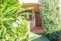 Ogród w obiekcie Sardegnaot vista mare piscina e spa