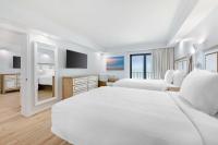 Ein Bett oder Betten in einem Zimmer der Unterkunft Best Western Plus Beach Resort
