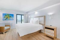 Ein Bett oder Betten in einem Zimmer der Unterkunft Best Western Plus Beach Resort