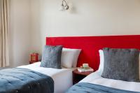 Postel nebo postele na pokoji v ubytování The Clifton Hotel Bristol