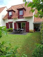 Vonkajšia záhrada v ubytovaní Maison proche centre équestre et forêt avec jardin