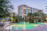 Der Swimmingpool an oder in der Nähe von 5 Star Resort 11th Fl Stunning Sunrise 2BR 2BA King Suite,Pools ,Shuttle or Walk to Beach