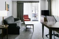 Ein Sitzbereich in der Unterkunft Club Quarters Hotel Embarcadero, San Francisco
