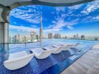 Bazén v ubytování Infinity Pool & Burj Khalifa View l Luxe Paramount nebo v jeho okolí