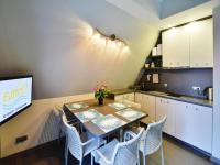 Kuchyňa alebo kuchynka v ubytovaní 2-room apartment 30 m2, Rewal