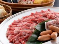 旅館の敷地内または近くでの食事または食べ物