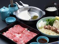 旅館の敷地内または近くでの食事または食べ物