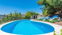 Bazén v ubytování Cortijo Benamayor Torrox by Ruralidays nebo v jeho okolí