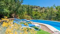 Bazén v ubytování Cortijo Benamayor Torrox by Ruralidays nebo v jeho okolí