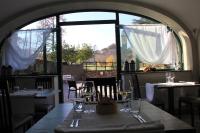 En generel udsigt til bjerge eller udsigt til bjerge taget fra pensionatet