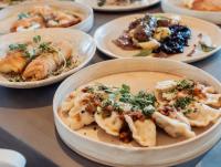 Jídlo v hotelu nebo okolí