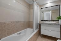 Koupelna v ubytování Cozy apartment with pool in Riviera del Sol by Costarentals - Ref 153