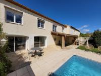 Bazén v ubytovaní Grande maison familiale avec piscine, proche plage alebo v jeho blízkosti