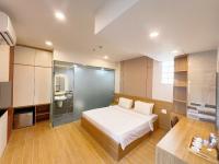 K&T Hotel Sân Bay TSN-150m từ Nhà Ga T3にあるベッド