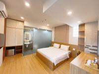 K&T Hotel Sân Bay TSN-150m từ Nhà Ga T3にあるベッド