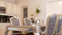 Kuchyň nebo kuchyňský kout v ubytování Milford Suites Budapest