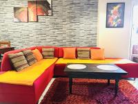 Posezení v ubytování Desert Pearl Apartment