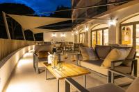 Posezení v ubytování Hôtel du Parc Cavalaire sur Mer