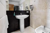 Koupelna v ubytování Suites Campo del Príncipe