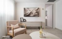 TV&#47;Unterhaltungsangebot in der Unterkunft Luxury Apartments And Studios At Sea Side By Rently