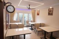 Posezení v ubytování Tranquil Riverview Inn