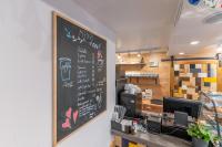 Kuchyň nebo kuchyňský kout v ubytování Pensiunea Casa Weiss