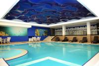 Bazén v ubytování Tilya Resort Hotel nebo v jeho okolí