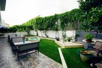 A garden outside Moon & Sun otel