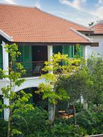 Ancient Huế Garden Housesにある庭