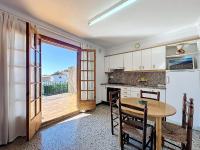 Kuchyňa alebo kuchynka v ubytovaní PENI 168A - Belle maison avec piscine