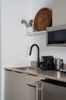 Maison Sainte-Thérèse By Maisons & coにあるキッチンまたは簡易キッチン