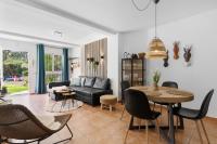 Posezení v ubytování Beachfront Calahonda apartment by Costarentals - Ref 89