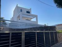 The building in which A villát is located