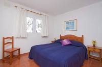 Postel nebo postele na pokoji v ubytování Lovely Los Mojones Villa Casa Jasmine Heated Pool Short Walk To Beach Puerto Del Carmen