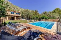 Bazén v ubytovaní Tranquil Pollensa Villa Finca Plana Den Rull Set In The Beautiful Ternelles Valley Private Pool alebo v jeho blízkosti