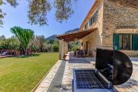 Vonkajšia záhrada v ubytovaní Tranquil Pollensa Villa Finca Plana Den Rull Set In The Beautiful Ternelles Valley Private Pool