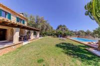 Bazén v ubytovaní Tranquil Pollensa Villa Finca Plana Den Rull Set In The Beautiful Ternelles Valley Private Pool alebo v jeho blízkosti