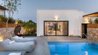 Bazén v ubytovaní Sensational Dubrovnik Villa Villa Filia 6 Bedrooms Overlooking Dubrovnik City Walls Old Town alebo v jeho blízkosti