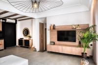 Televízia a/alebo spoločenská miestnosť v ubytovaní Sensational Dubrovnik Villa Villa Filia 6 Bedrooms Overlooking Dubrovnik City Walls Old Town