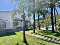 Zahrada ubytování Villa Enri Villa y Casita con Piscina y Jacuzzi