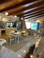 A kitchen or kitchenette at Villa Federica