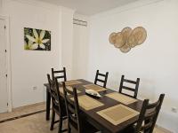 Půdorys ubytování 3 bedrooms with pool & parking, close to sea and Gibraltar