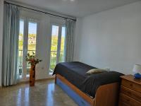 Postel nebo postele na pokoji v ubytování 3 bedrooms with pool & parking, close to sea and Gibraltar