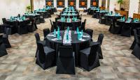 The Pearl South Pacific Resort, Spa & Golf Courseにあるレストランまたは飲食店