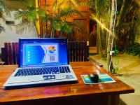 En have udenfor Aira Bay Resort Arugambay