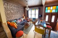 Posezení v ubytování Enjoy Golden Horn views from Tangerine house