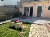 Vonkajšia záhrada v ubytovaní Dalmata Garden Split