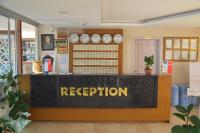 Vstupní hala nebo recepce v ubytování Denizkumu Hotel